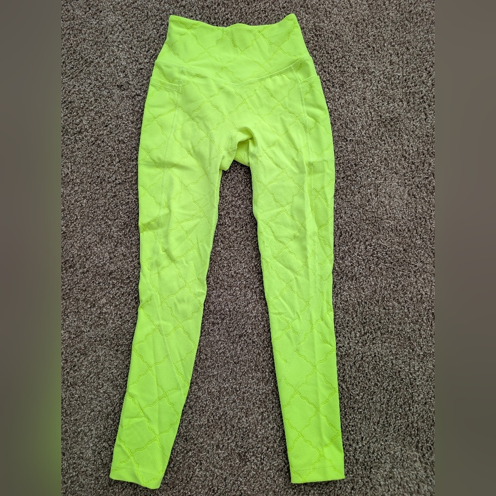 SHEFIT Neon Arise Pocket Leggings